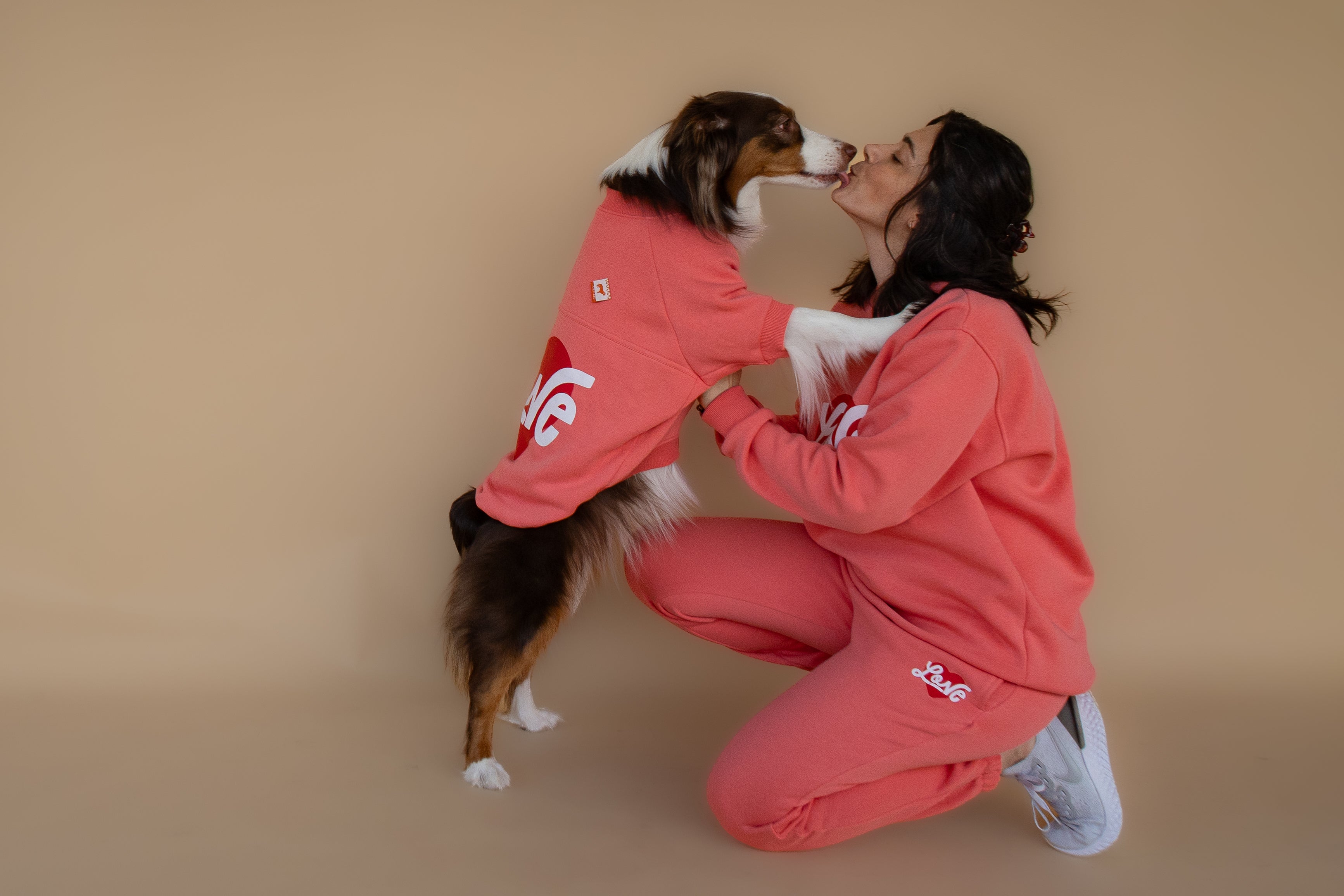 AskyxHuman | Love Sweatshirt | Coral Rose